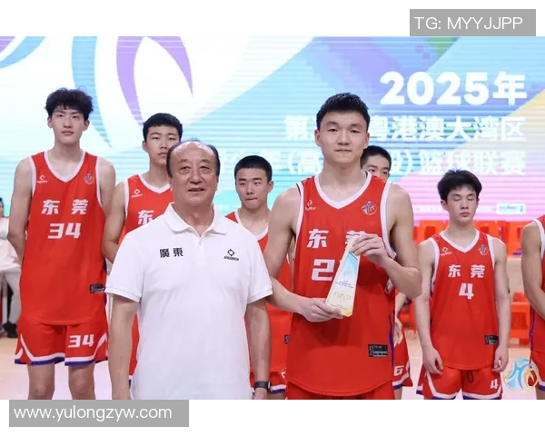 光亮中学勇夺粤港澳大湾区青少年（高中阶段）篮球联赛冠军